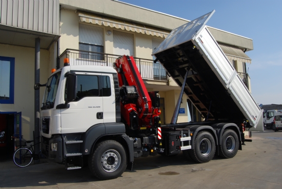 CONRAD modelli I MEILLER ribaltabile trilaterale su MAN TGS NN 8x4 I